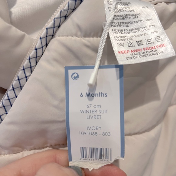 New with tags. Jacadi fur hooded snow suit, size 6M. Pristine. Retail $230. - Picture 5 of 10